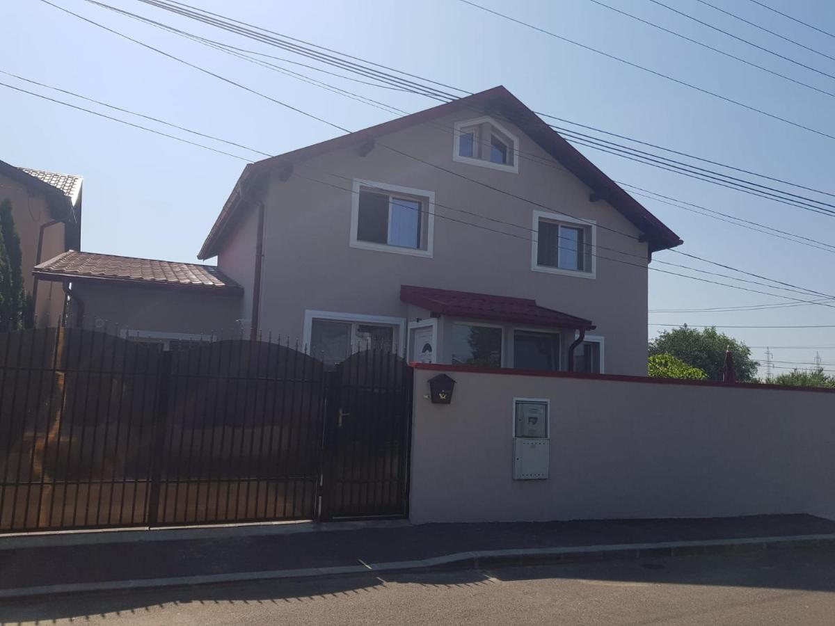 "Apartament"-Casa Genius Плоещ Екстериор снимка