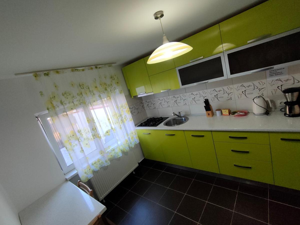 "Apartament"-Casa Genius Плоещ Екстериор снимка